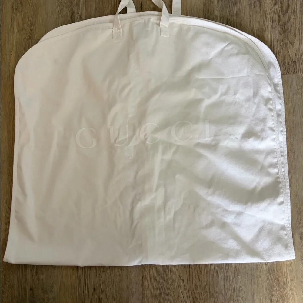 Gucci White Canvas Logo Garment Cover - Picture 1 of 2